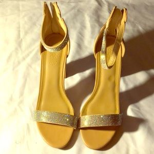 CHARLOTTE RUSSE stylish heels